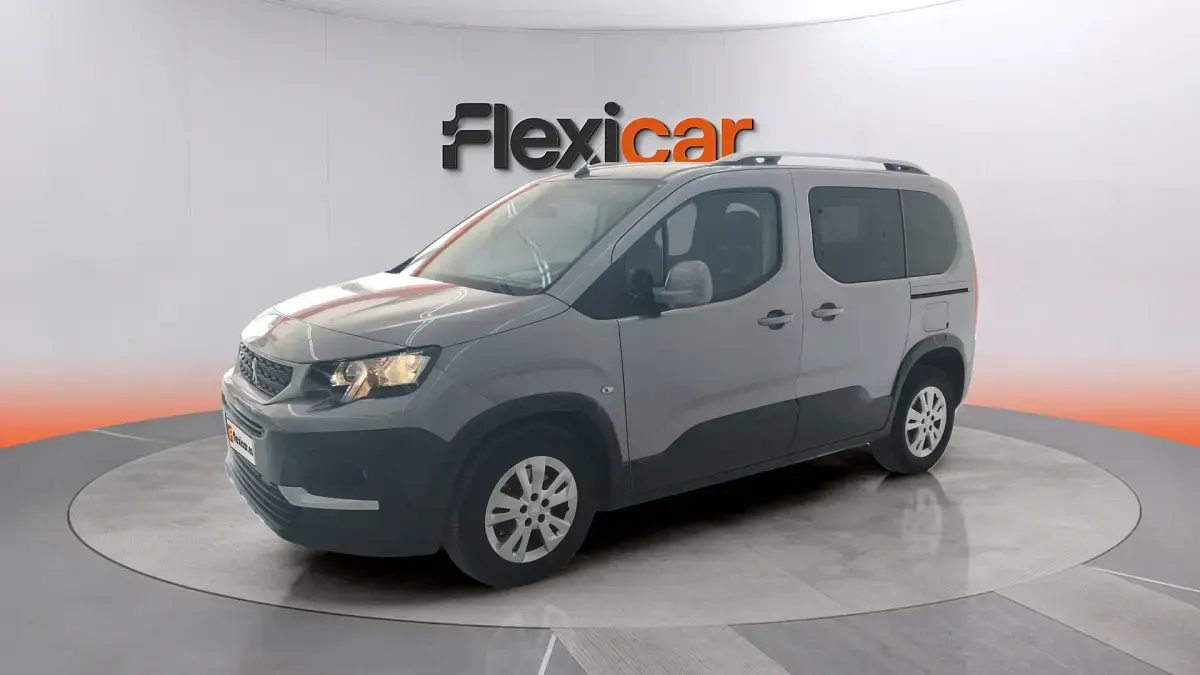 Usado Peugeot Rifter Active 131 CV (96 kW) 2020 Gris Monovolumen