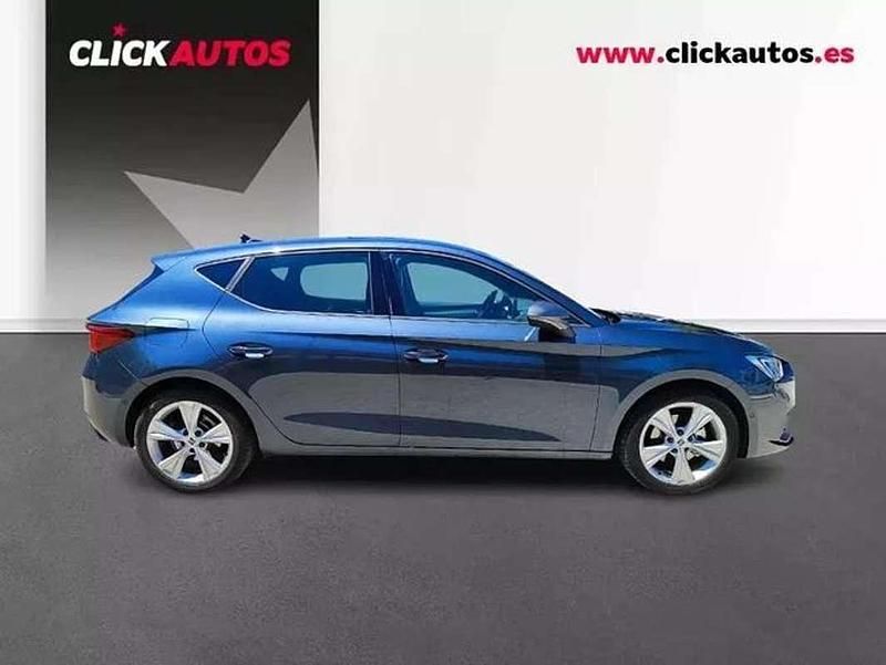 Usado Seat Leon FR 151 CV (111 kW) 2025 Gris Utilitario