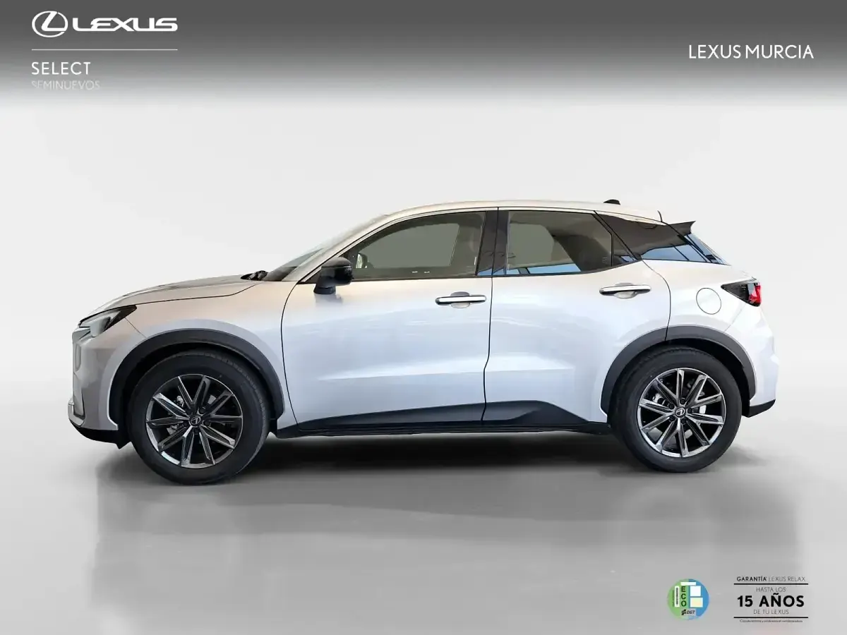Nuevo Lexus LBX 136 CV (100 kW) 2026 Gris SUV