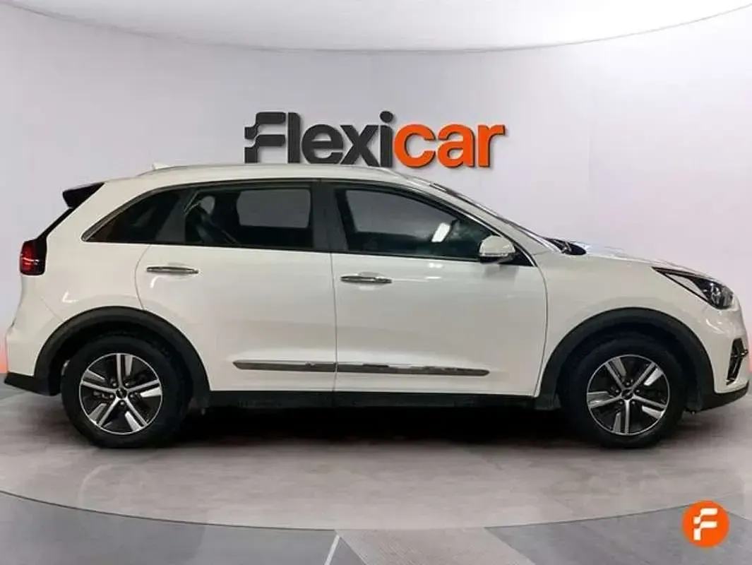 Usado Kia Niro 141 CV (103 kW) 2021 Blanco SUV