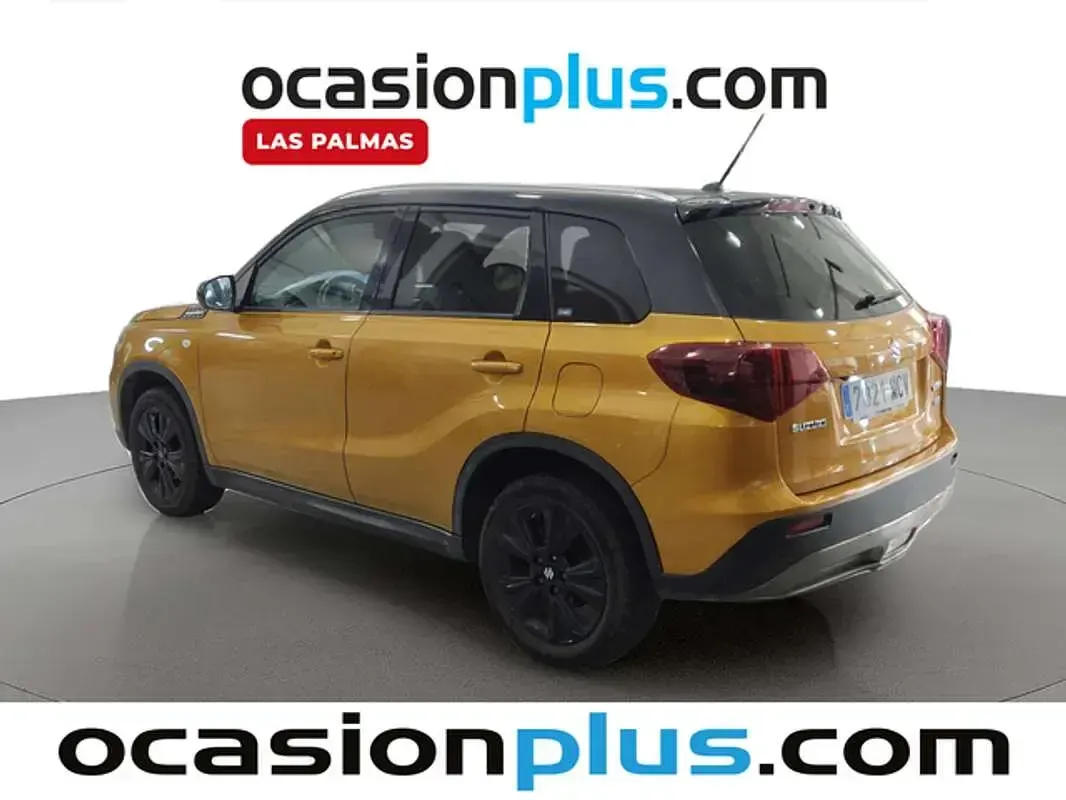 Usado Suzuki Vitara 129 CV (94 kW) 2022 Amarillo SUV