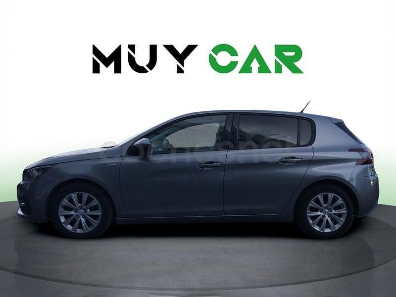 Usado Peugeot 308 Style 131 CV (96 kW) 2018 Gris / plata Berlina