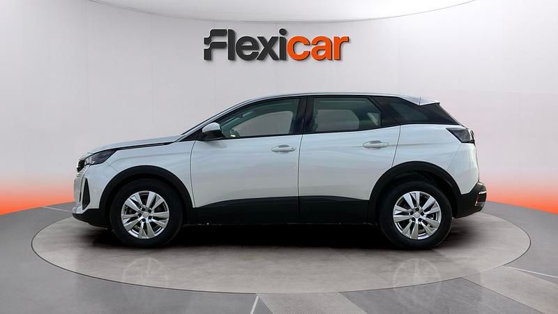 Usado Peugeot 3008 Active 131 CV (96 kW) 2021 Blanco SUV