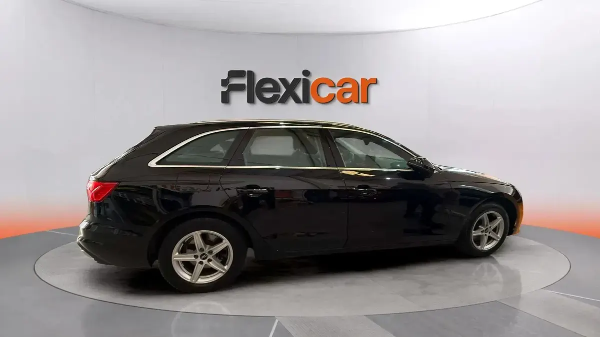 Usado Audi A4 Advanced Plus 150 CV (110 kW) 2023 Negro Familiar