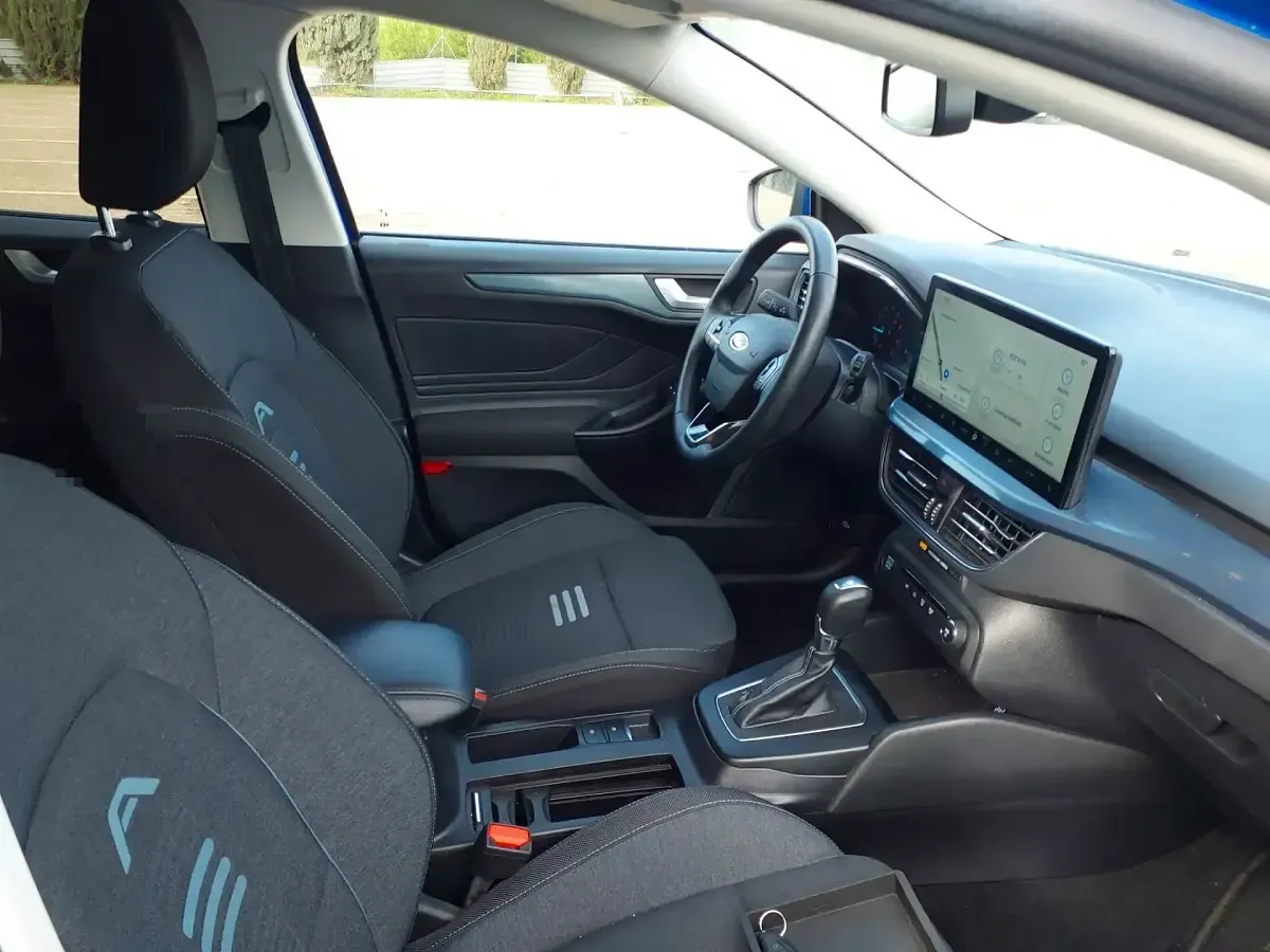 Usado Ford Focus Active X 155 CV (114 kW) 2024 Azul Utilitario