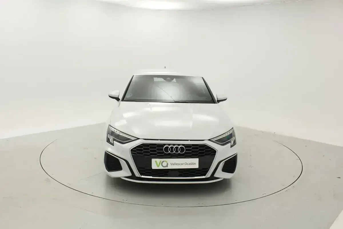 Usado Audi A3 Premium 150 CV (110 kW) 2023 Blanco Berlina