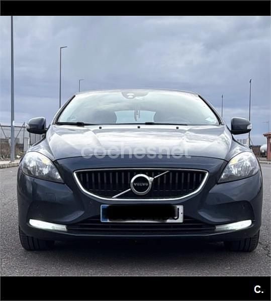 Azul Usado 2016 Volvo V40 Kinetic Berlina | 8800 € (Buen precio) - Imagen 1/4