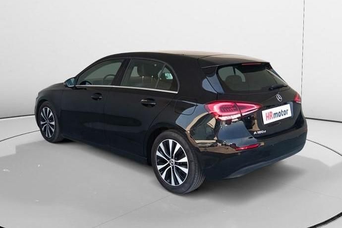 Usado Mercedes A180 116 CV (85 kW) 2021