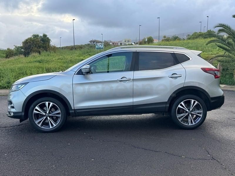 Usado Nissan Qashqai N-Connecta 115 CV (84 kW) 2018 Gris / plata SUV