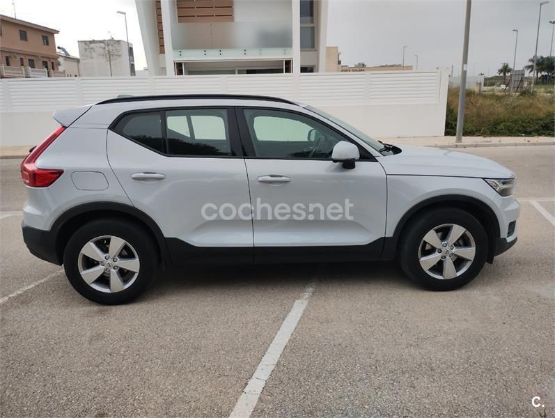 Blanco Usado 2019 Volvo XC40 SUV | 23.900 € (Un poco caro) - Imagen 1/4