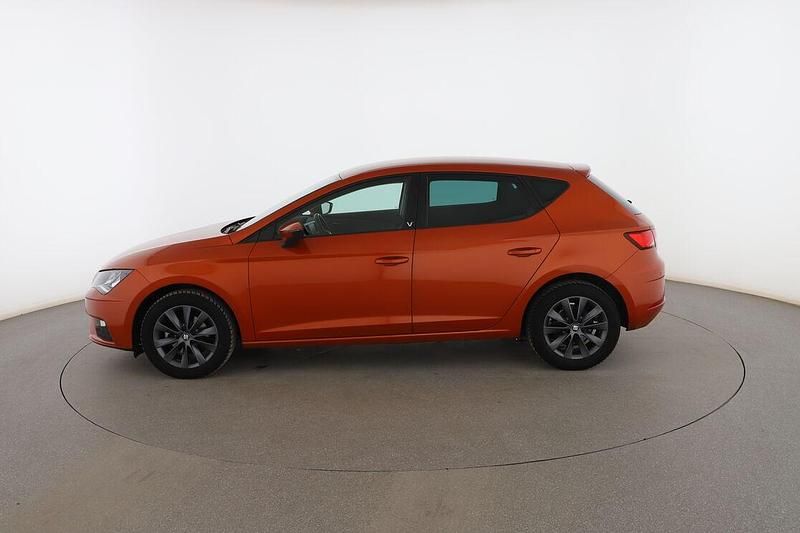 Usado Seat Leon Style 116 CV (85 kW) 2019 Naranja Berlina
