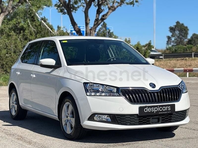 Usado Skoda Fabia Ambition 95 CV (69 kW) 2020 Blanco Berlina