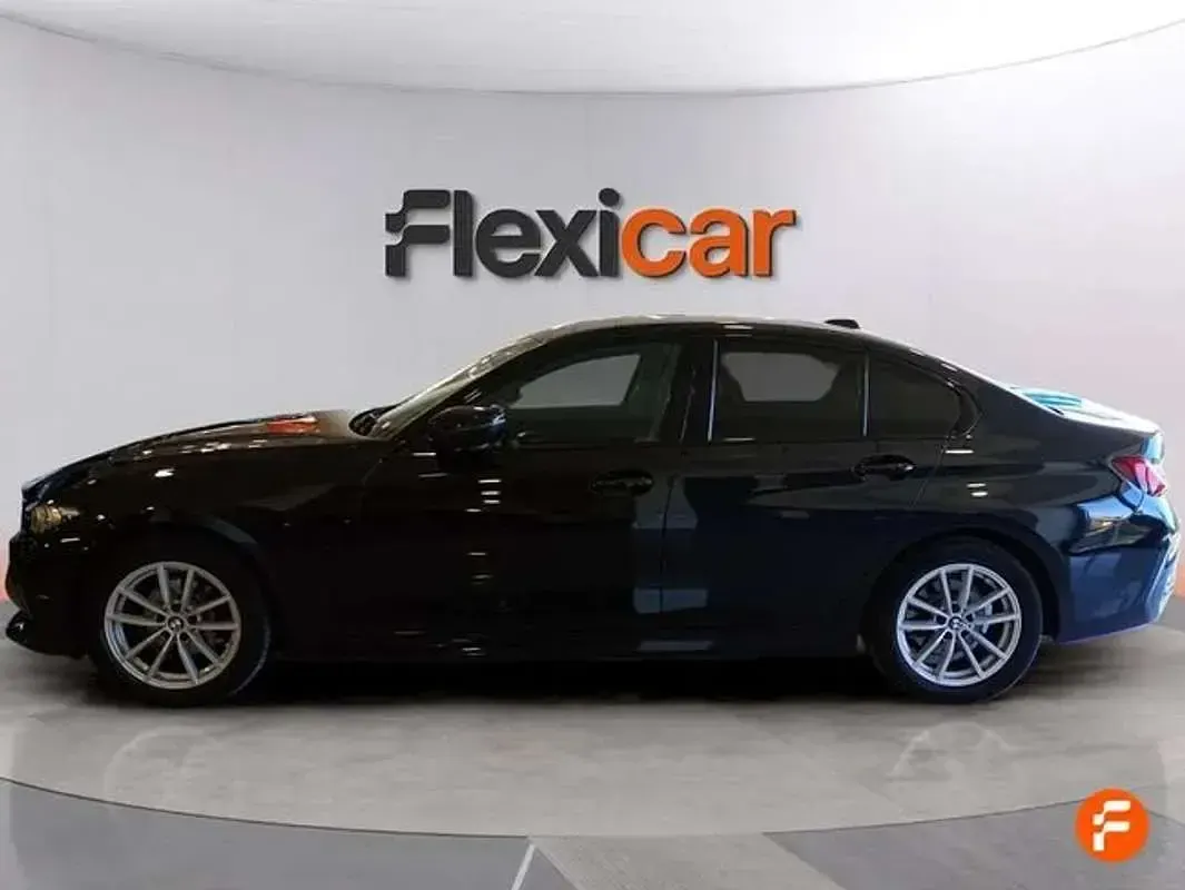 Usado BMW 318 150 CV (110 kW) 2023 Negro Berlina