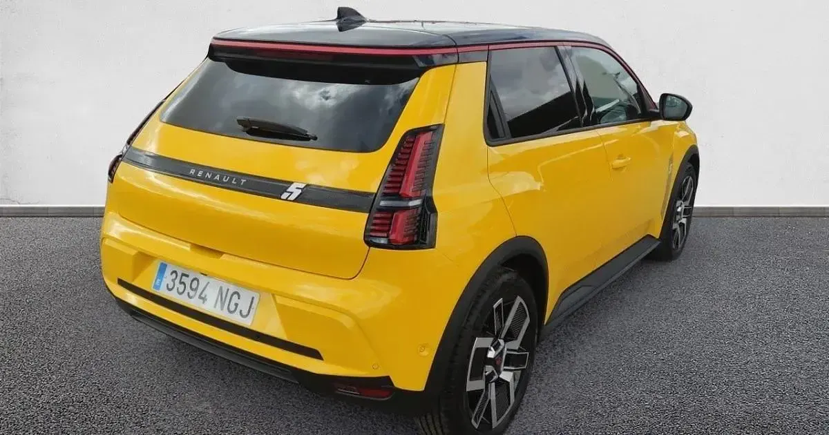 Usado Renault 5 E-Tech Techno 110 kW (150 CV) 2025