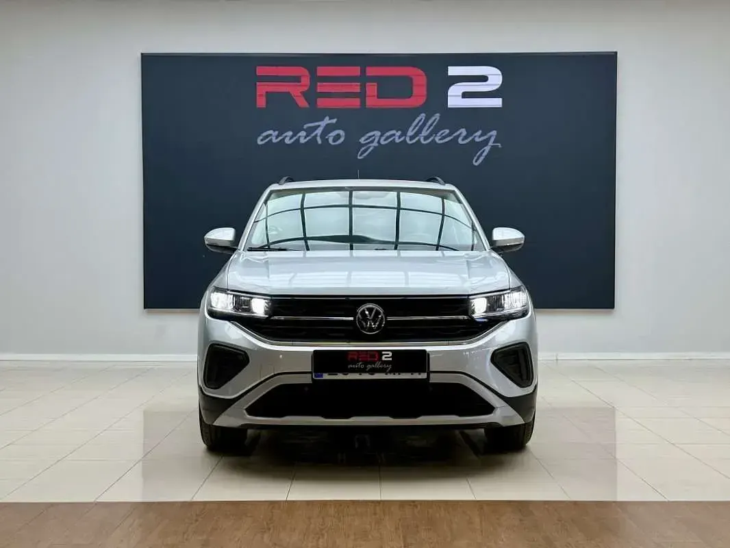 Usado VW T-Cross Life 116 CV (85 kW) 2024 Plateado SUV