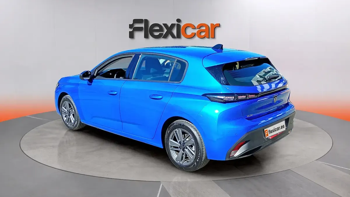 Usado Peugeot 308 Active 131 CV (96 kW) 2023 Azul Berlina