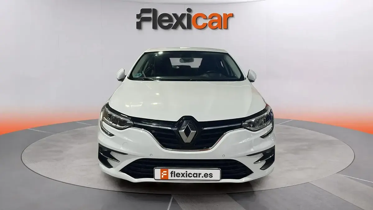 Usado Renault Mégane II Intens 116 CV (85 kW) 2022 Blanco Berlina