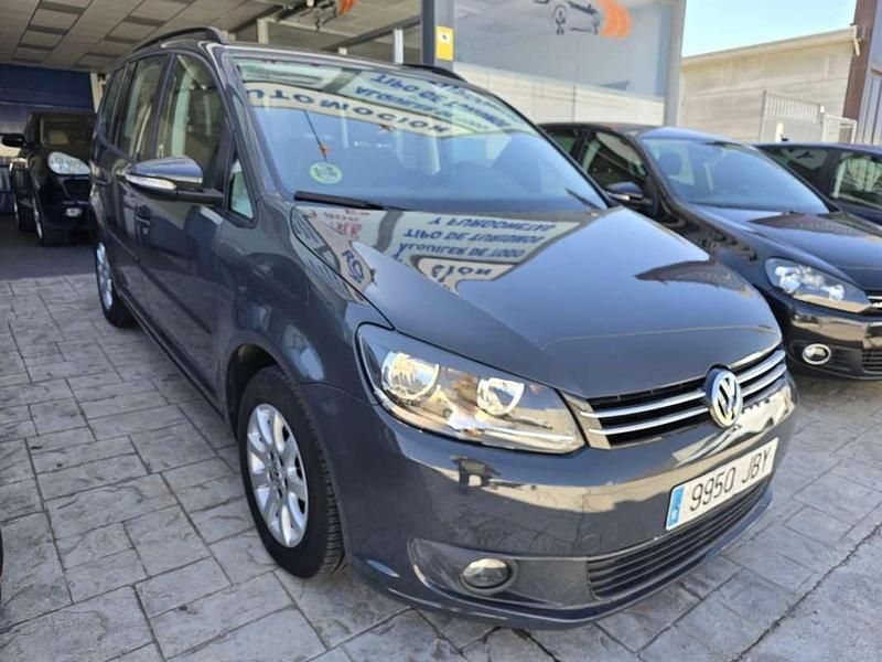 Usado VW Touran Edition 105 CV (77 kW) 2015 Gris Monovolumen