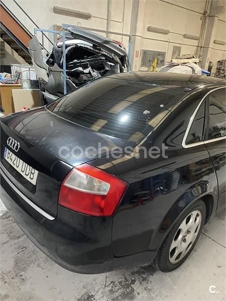 Usado Audi A4 130 CV (95 kW) 2004 Negro Berlina
