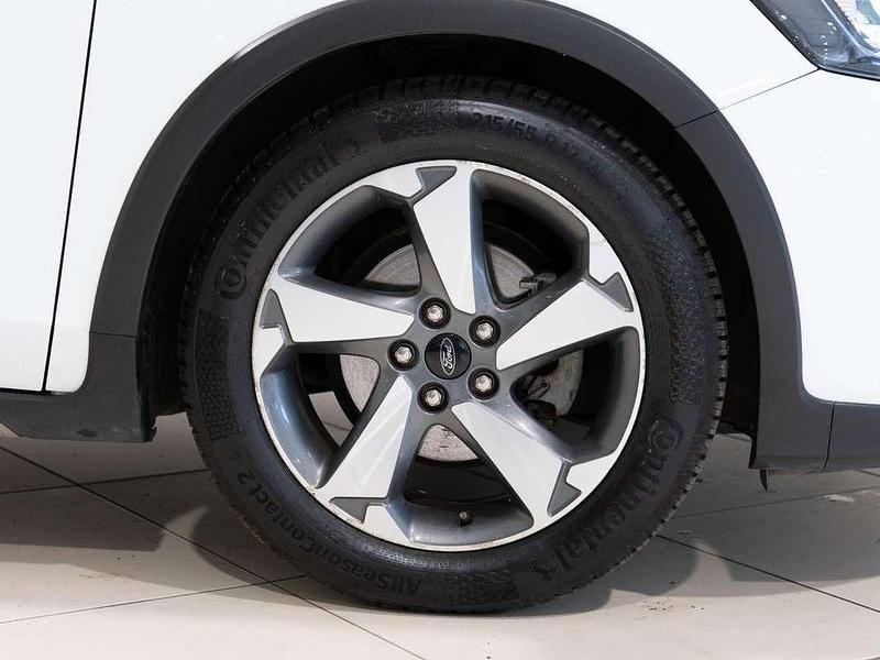 Usado Ford Focus Active 155 CV (114 kW) 2022 Blanco Utilitario