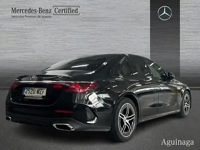 Usado Mercedes E220 197 CV (144 kW) 2025 Negro obsidiana