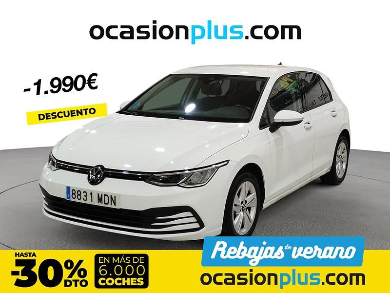 Blanco Usado 2023 VW Golf VIII Life Berlina | 21.900 € (Precio justo) - Imagen 1/4
