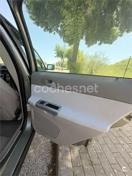 Usado Volvo S40 109 CV (80 kW) 2005 Beige Berlina