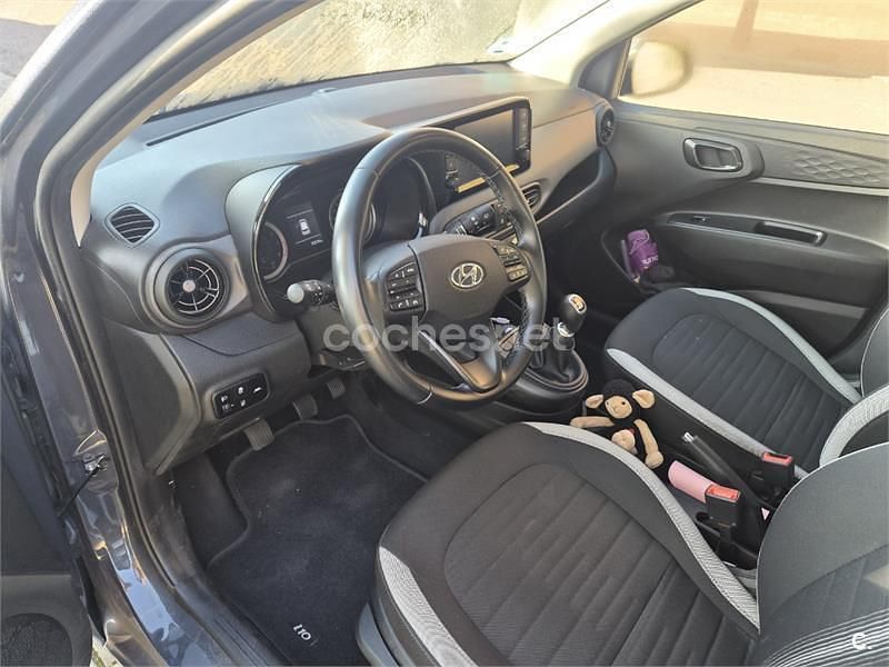 Usado Hyundai i10 67 CV (49 kW) 2022 Azul Utilitario