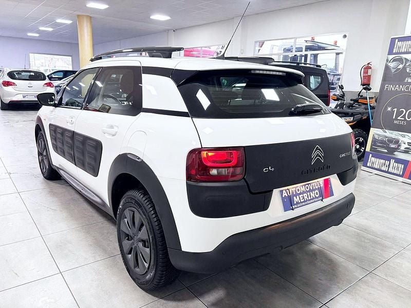 Usado Citroën C4 Cactus Feel 99 CV (72 kW) 2017 Blanco Utilitario