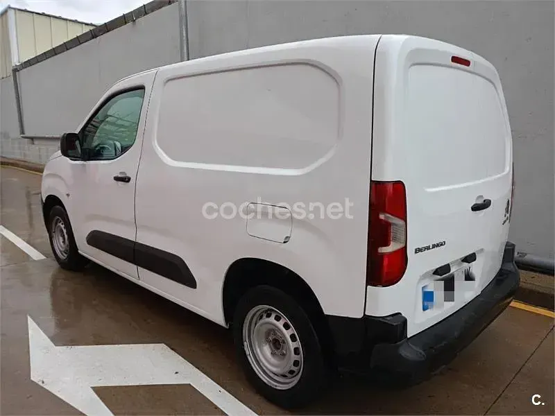 Usado Citroën Berlingo Live 102 CV (75 kW) 2020 Blanco Monovolumen