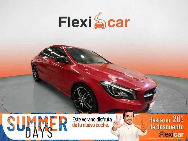 Amarillo Usado 2017 Mercedes CLA180 Urban Berlina | 16.990 € (Un poco caro) - Imagen 1/4