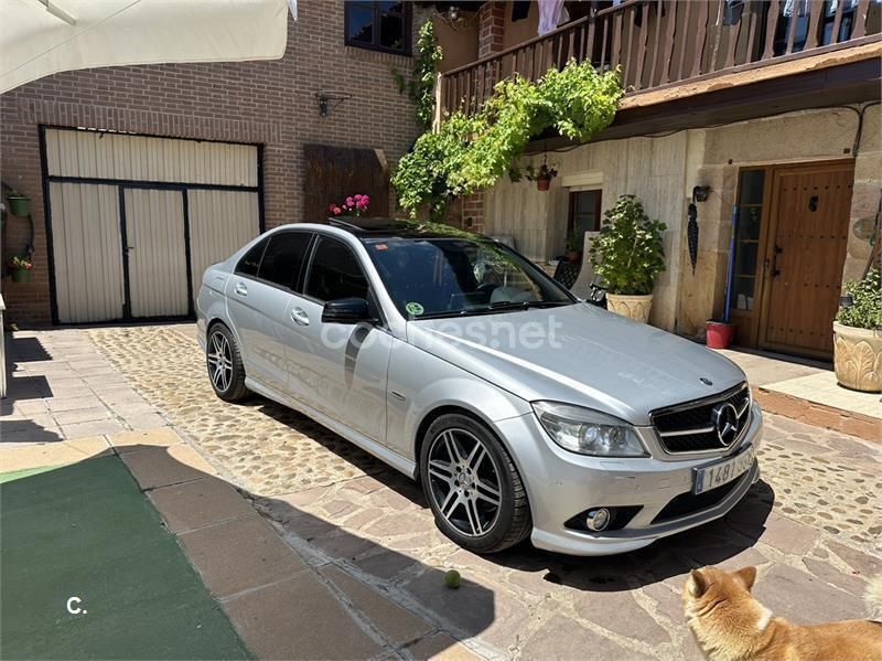 Usado Mercedes C320 Avantgarde 224 CV (164 kW) 2008 Gris / plata Berlina