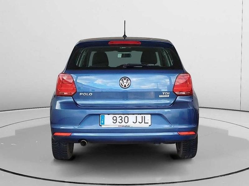 Usado VW Polo Advance 91 CV (66 kW) 2015 Azul Utilitario