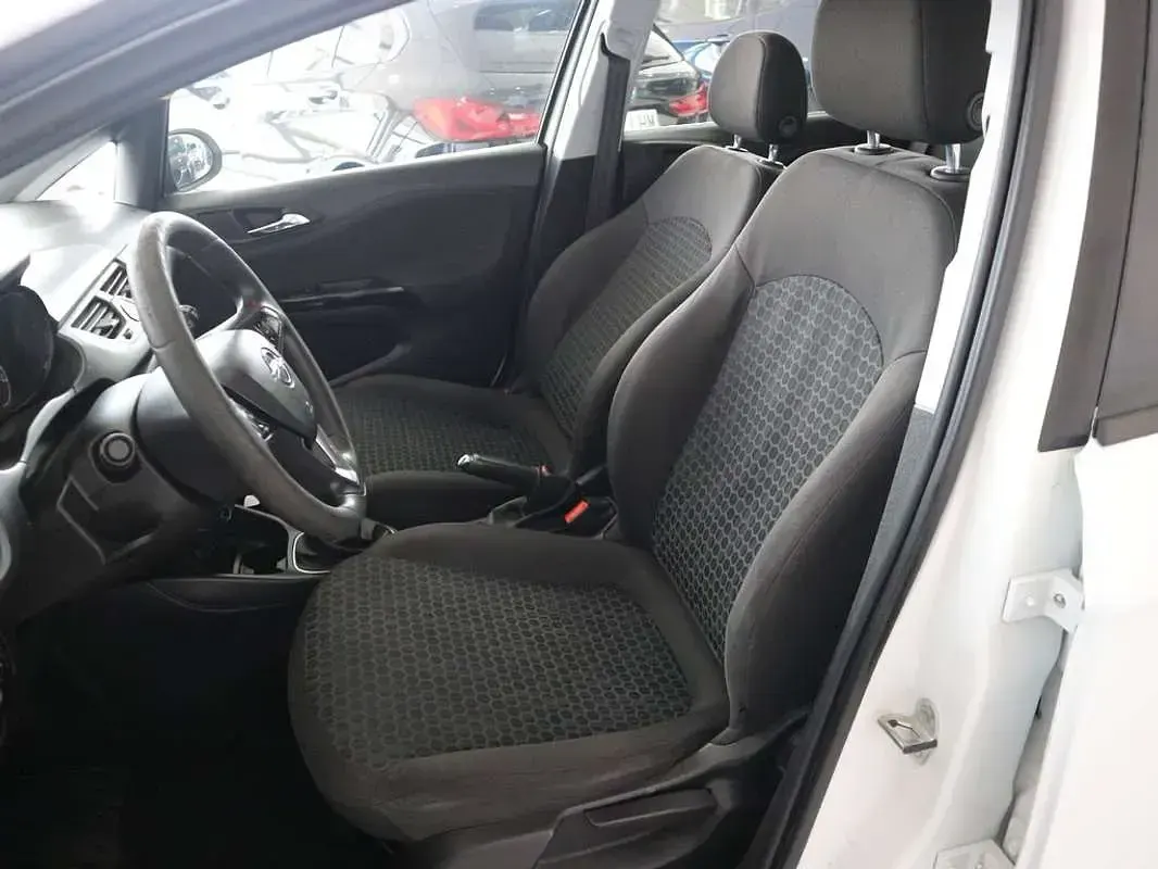 Usado Opel Corsa Selective 90 CV (66 kW) 2019 Blanco Utilitario