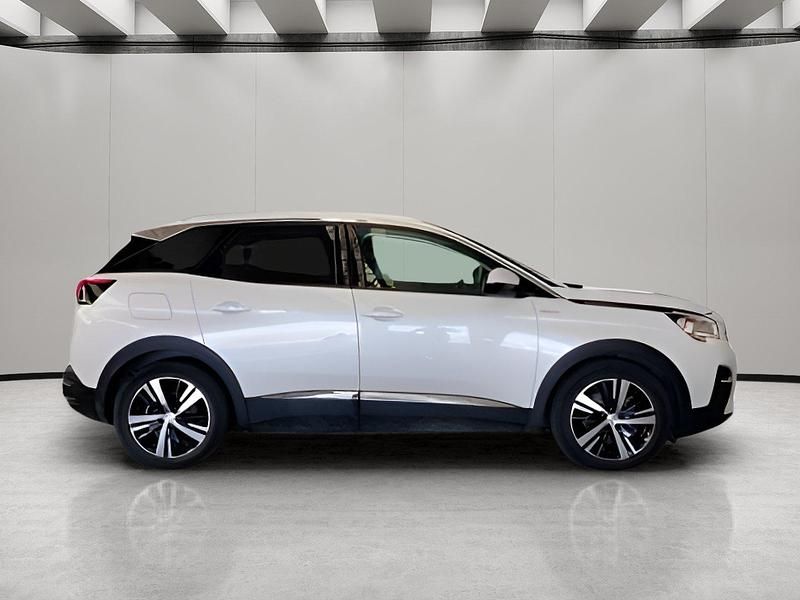 Usado Peugeot 3008 Allure 225 CV (165 kW) 2020 Blanco SUV