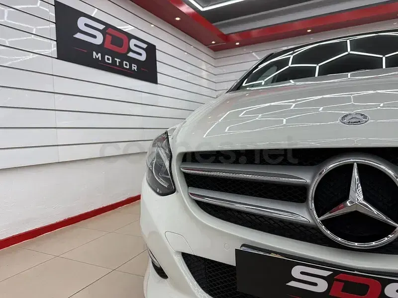 Usado Mercedes B200 136 CV (100 kW) 2016 Blanco Utilitario