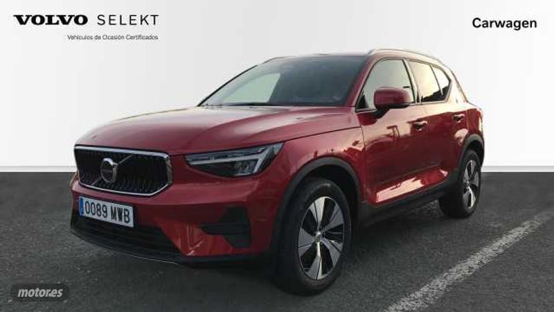 Rojo Nuevo 2024 Volvo XC40 Core SUV | 36.300 € (Precio justo) - Imagen 1/4