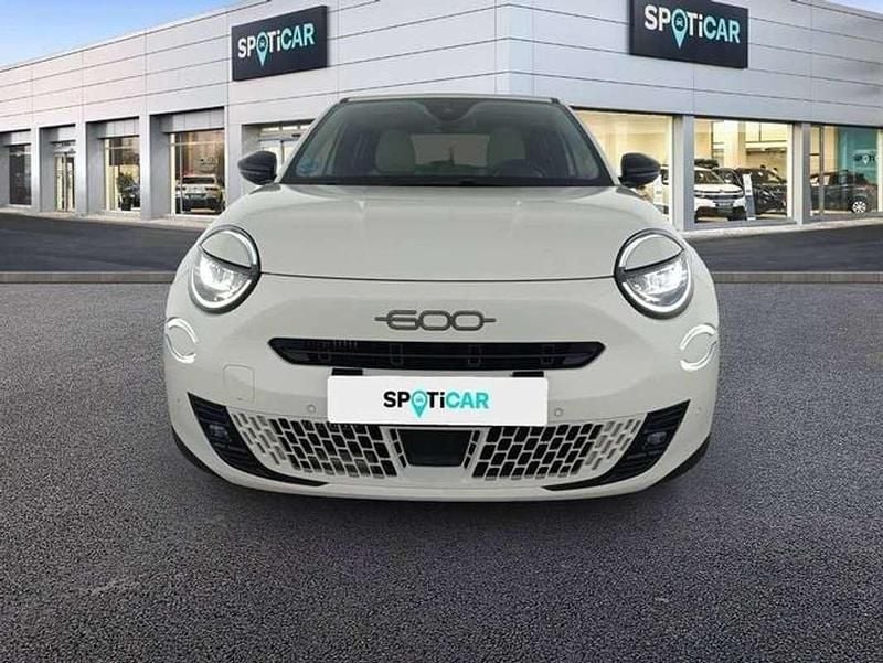 Usado Fiat 600 La Prima 101 CV (74 kW) 2024 Blanco SUV