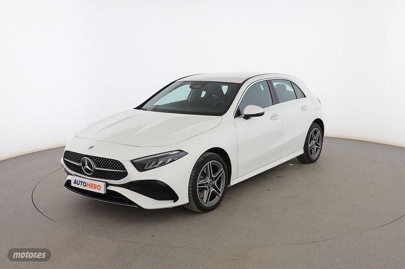 Blanco Usado 2023 Mercedes A250 AMG line Berlina | 29.499 € (Super precio) - Imagen 1/3