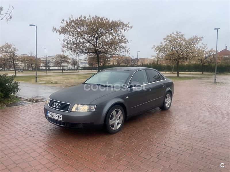 Gris / plata Usado 2002 Audi A4 Berlina | 1850 € (Super precio) - Imagen 1/4