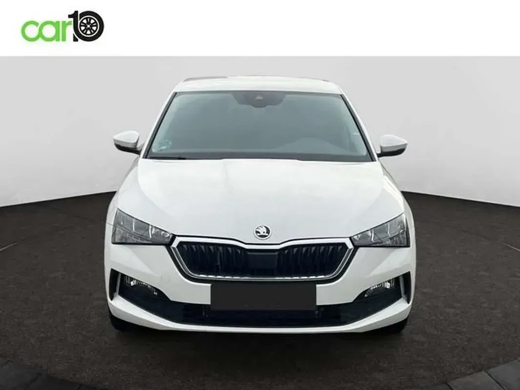 Brugt Skoda Scala Ambition 116 HK (85 kW) 2023 Hvid Hatchback