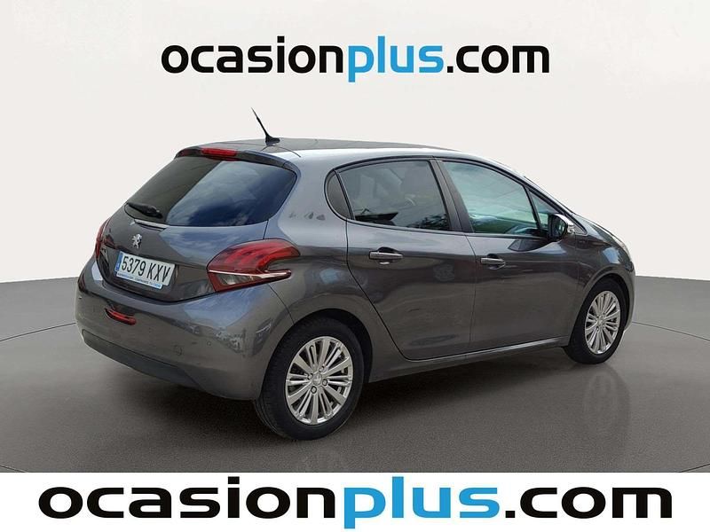 Usado Peugeot 208 Signature Sky 83 CV (61 kW) 2019 Gris Utilitario