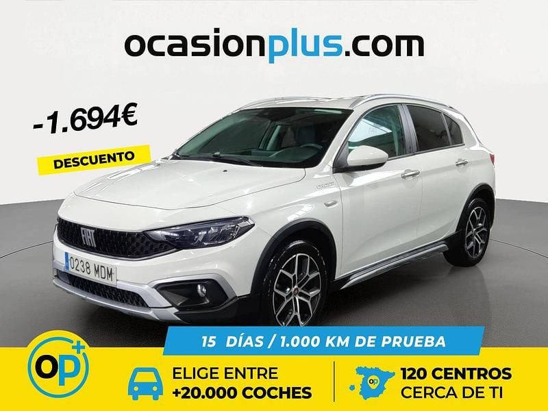 Usado Fiat Tipo Cross 130 CV (95 kW) 2023 Blanco Berlina