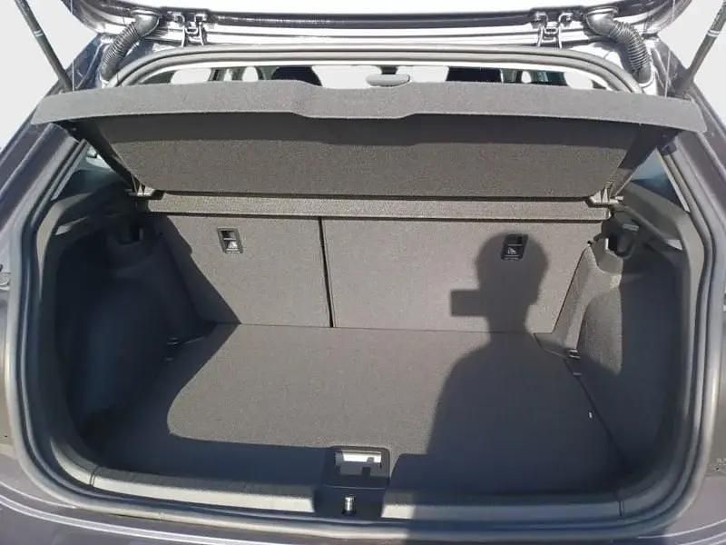 Usado VW Polo Life 95 CV (69 kW) 2022 Utilitario