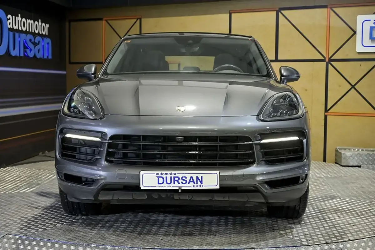 Usado Porsche Cayenne E-Hybrid 462 CV (339 kW) 2021 Gris SUV