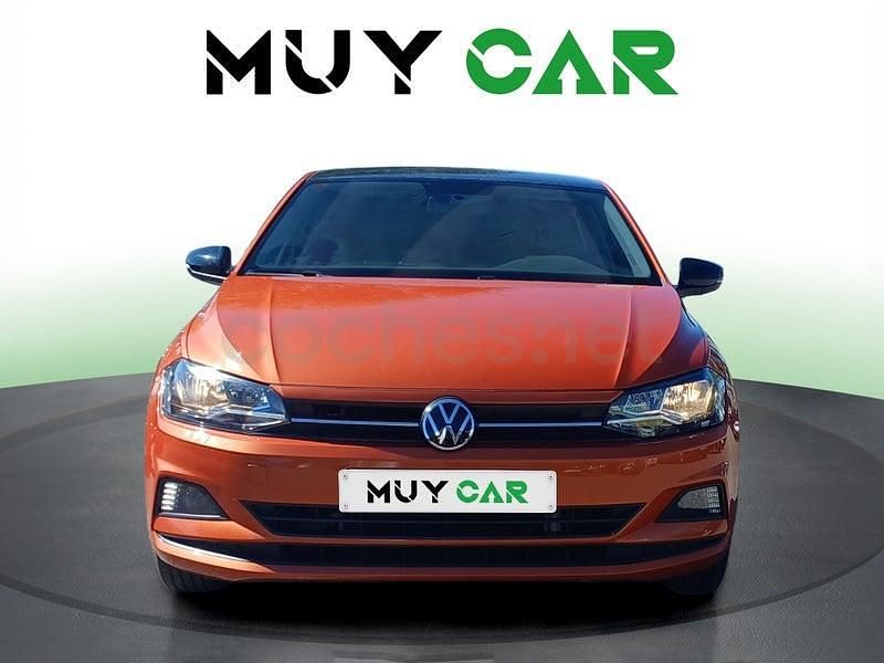 Usado VW Polo Advance 95 CV (69 kW) 2021 Naranja Utilitario