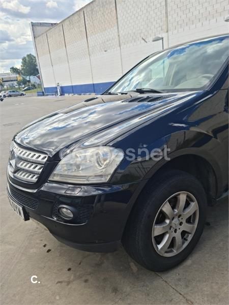 Negro Usado 2006 Mercedes ML350 SUV | 10.500 € (Precio justo) - Imagen 1/4