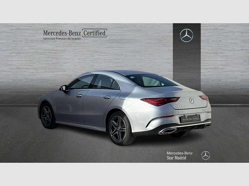 Usado Mercedes CLA250e 218 CV (160 kW) 2025 Plateado Berlina