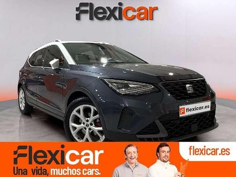 Gris Usado 2023 Seat Arona FR SUV | 19.490 € (Precio justo) - Imagen 1/4