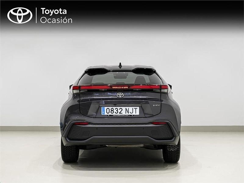 Usado Toyota C-HR Advance 140 CV (102 kW) 2025 Gris SUV
